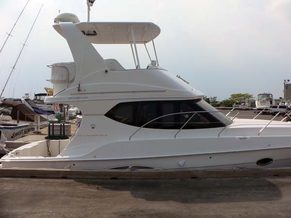 Custom hardtop with arch style leg configuration